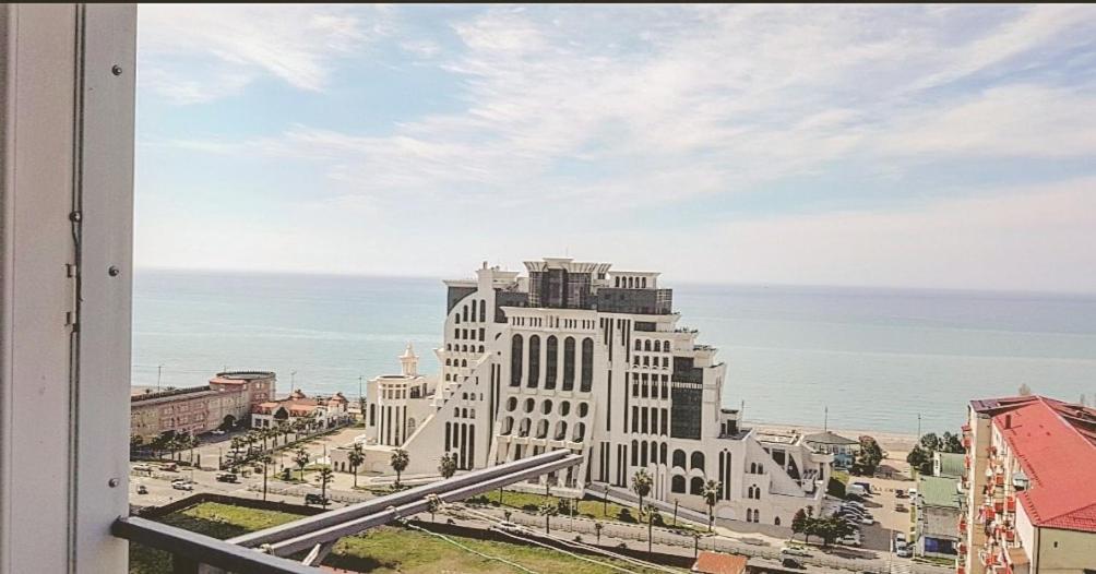 Sea Luxury Apartment Batoumi Extérieur photo